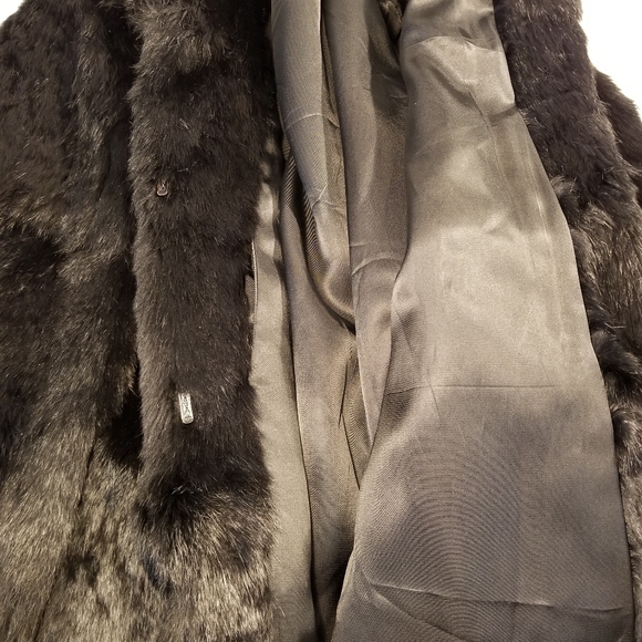 Vintage Fur - Picture 3 of 11